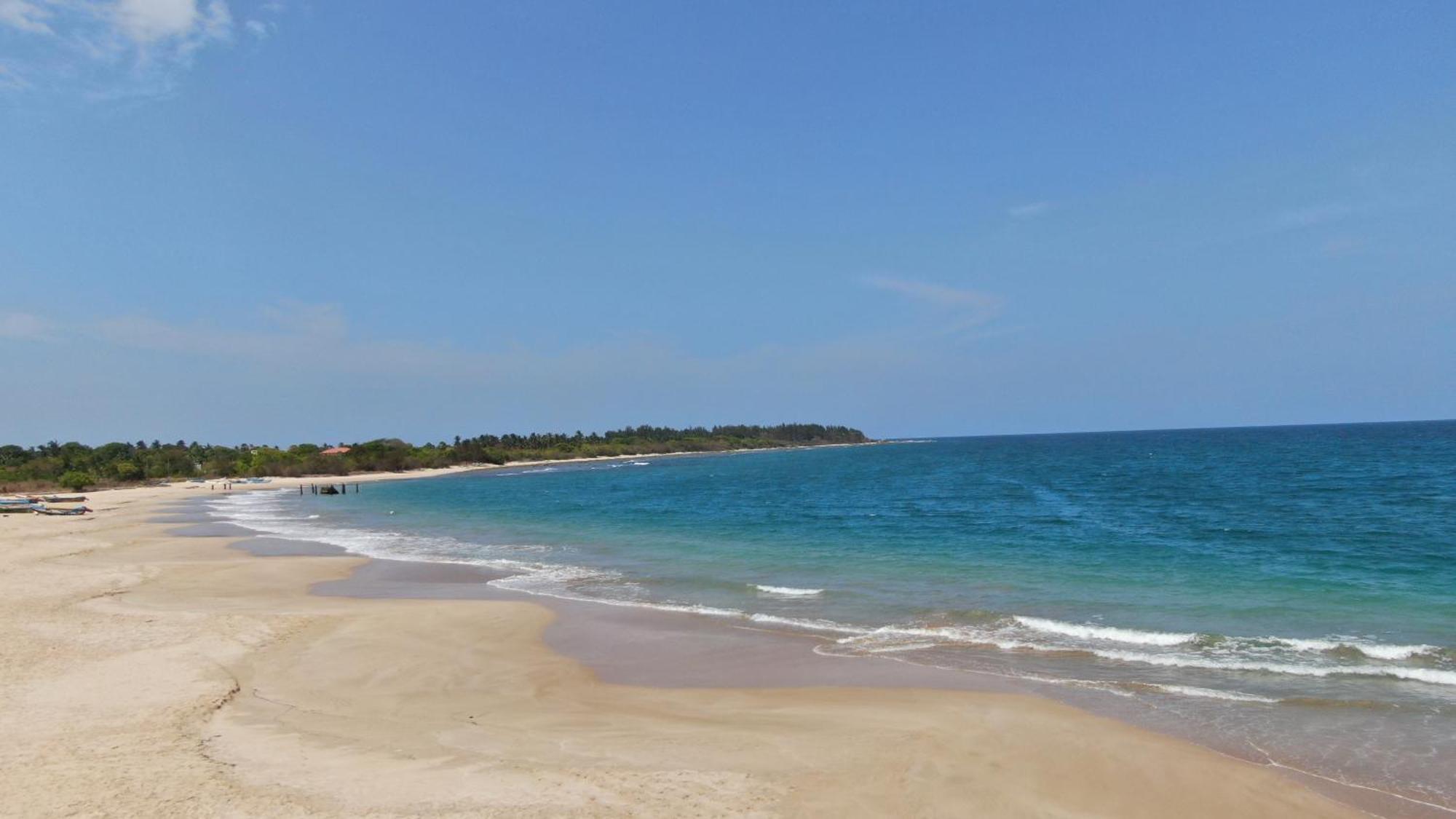 Aqua Marine Beach Hotel Kalkudah  Luaran gambar