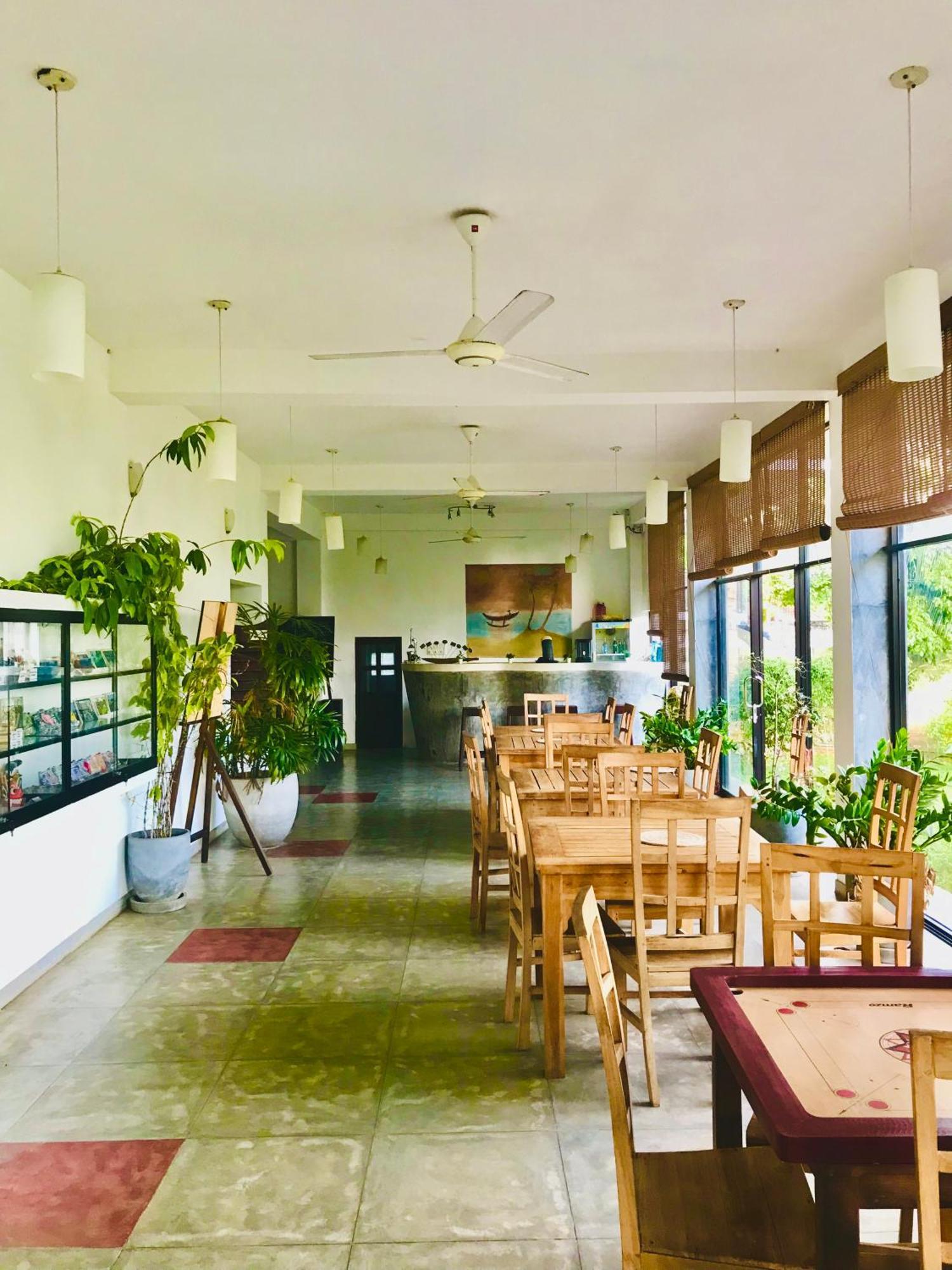 Aqua Marine Beach Hotel Kalkudah  Luaran gambar