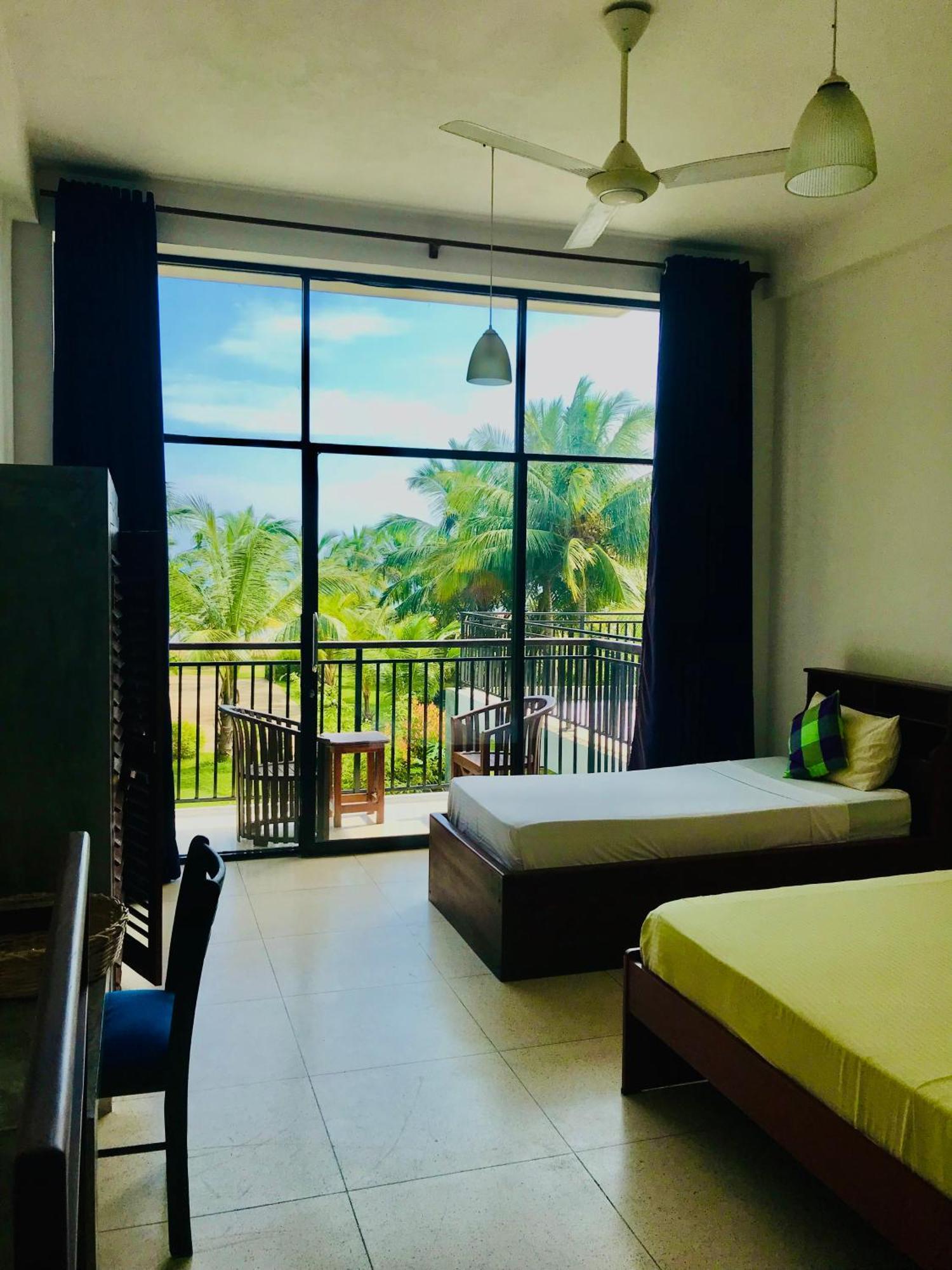 Aqua Marine Beach Hotel Kalkudah  Luaran gambar