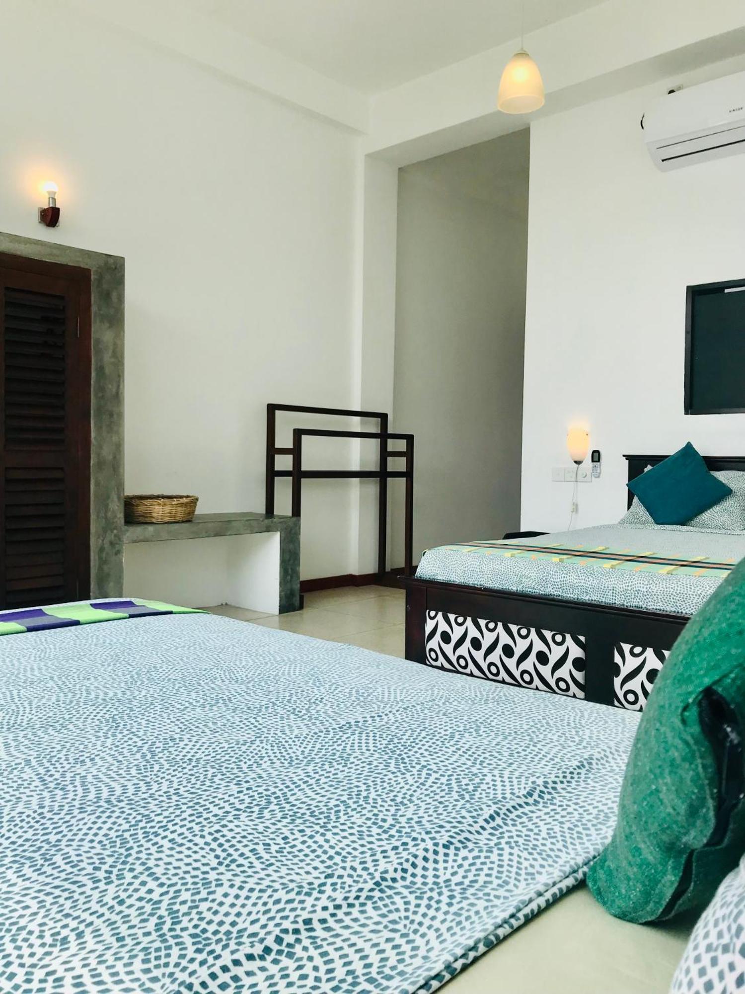 Aqua Marine Beach Hotel Kalkudah  Luaran gambar