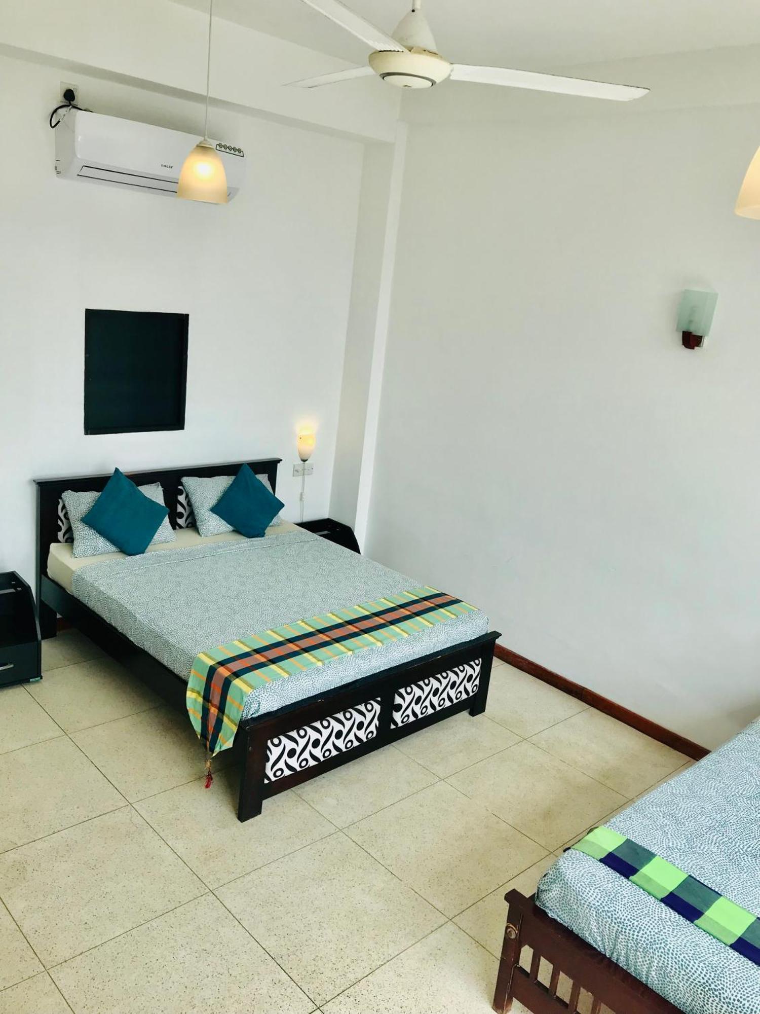 Aqua Marine Beach Hotel Kalkudah  Luaran gambar