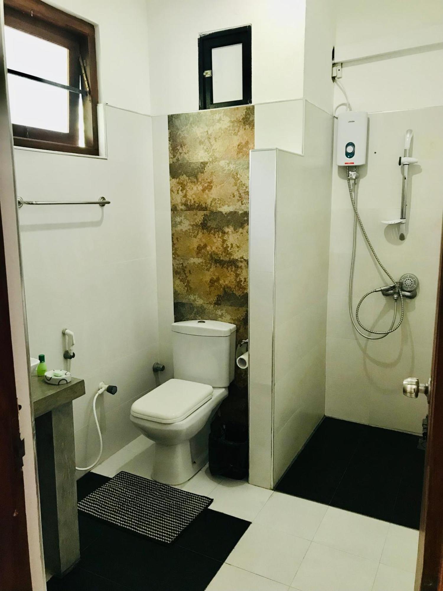 Aqua Marine Beach Hotel Kalkudah  Luaran gambar